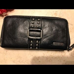 Kenneth Cole Reaction female wallet